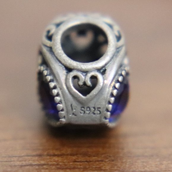 Forever Queen Silver Heart with Blue Birthstone Charm for Snake Chain Bracelet - Picture 7 of 7